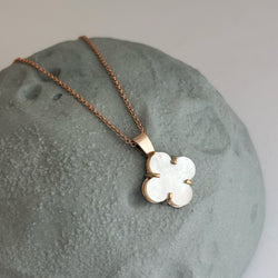 Flower Mother Of Pearl Necklace Rose Gold