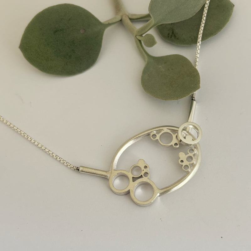 Oval bubble necklace