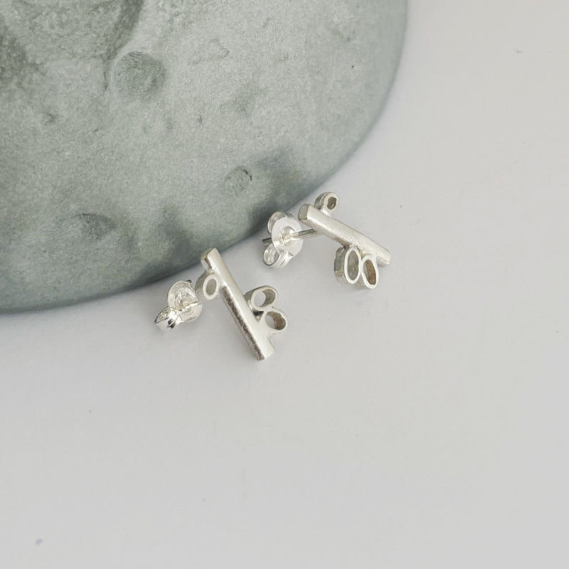 Bud Bar Silver Studs