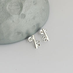 Bud Bar Silver Studs