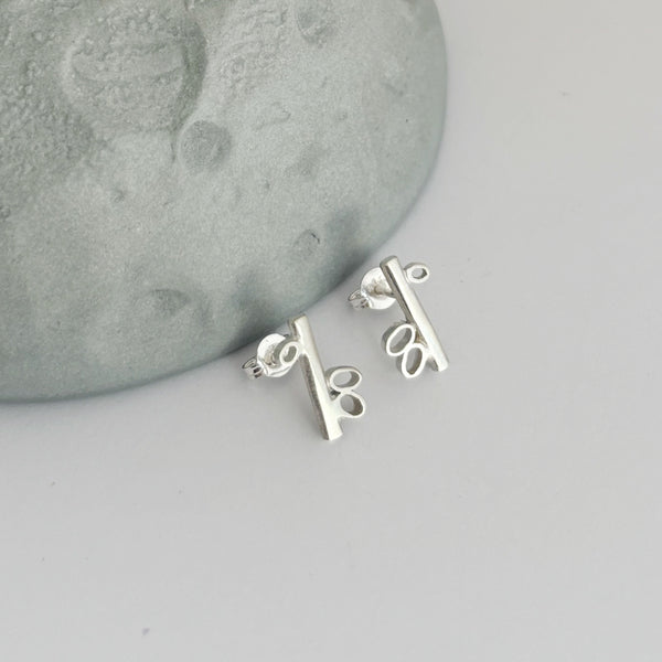Bud Bar Silver Studs