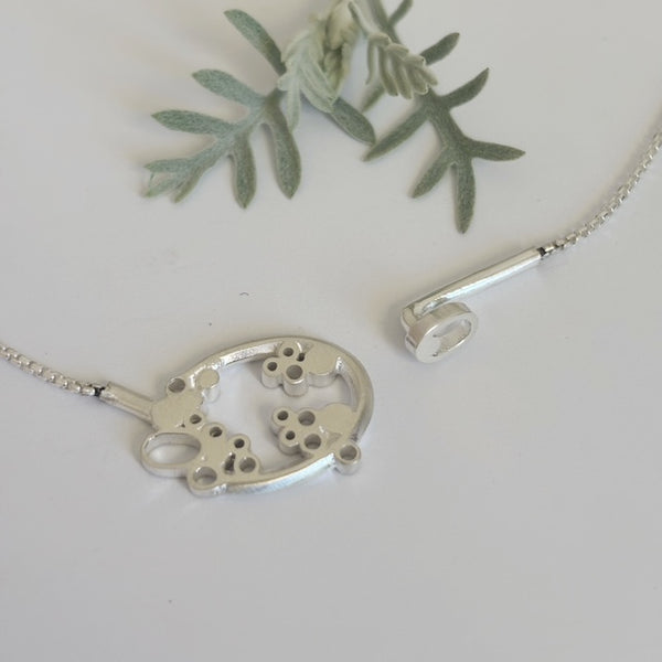 Small Oval bubble necklace