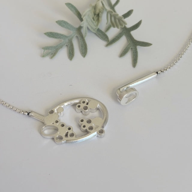 Small Oval bubble necklace