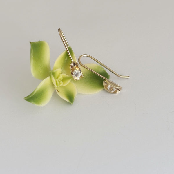 White Sapphire Yellow Gold drop earrings