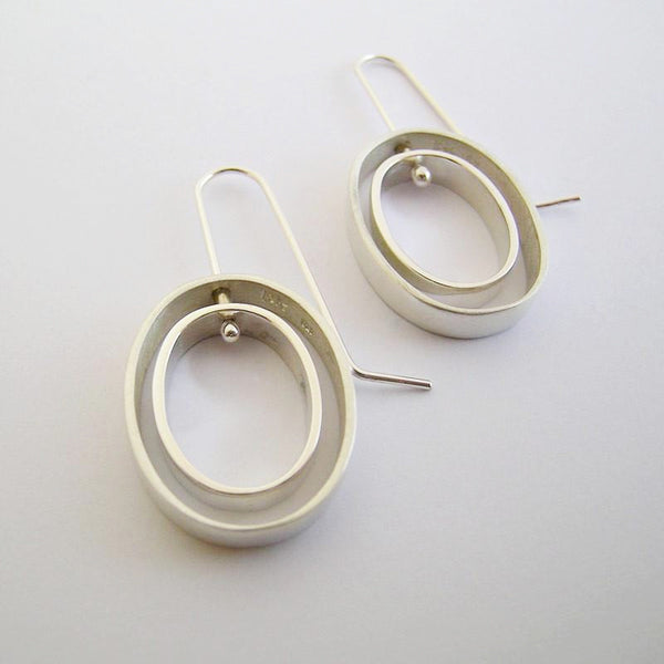 Oval Moving Sterling Silver Earrings – Pip Keane Design
